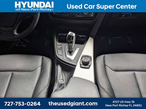 Used 2016 BMW 320i Sedan RWD image 19