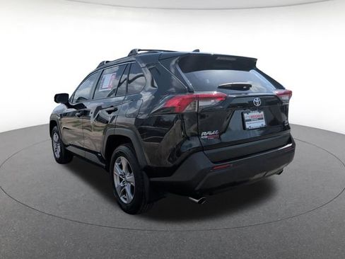 Used 2025 Toyota RAV4 XLE AWD/4WD image 4