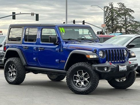 Used 2019 Jeep Wrangler Unlimited Rubicon image 2