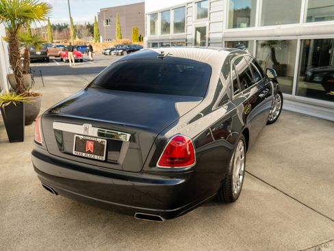 Used 2014 Rolls-Royce Ghost image 6