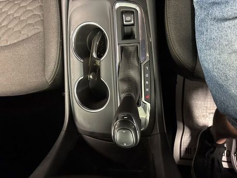 Used 2021 Chevrolet Equinox LT AWD/4WD image 35
