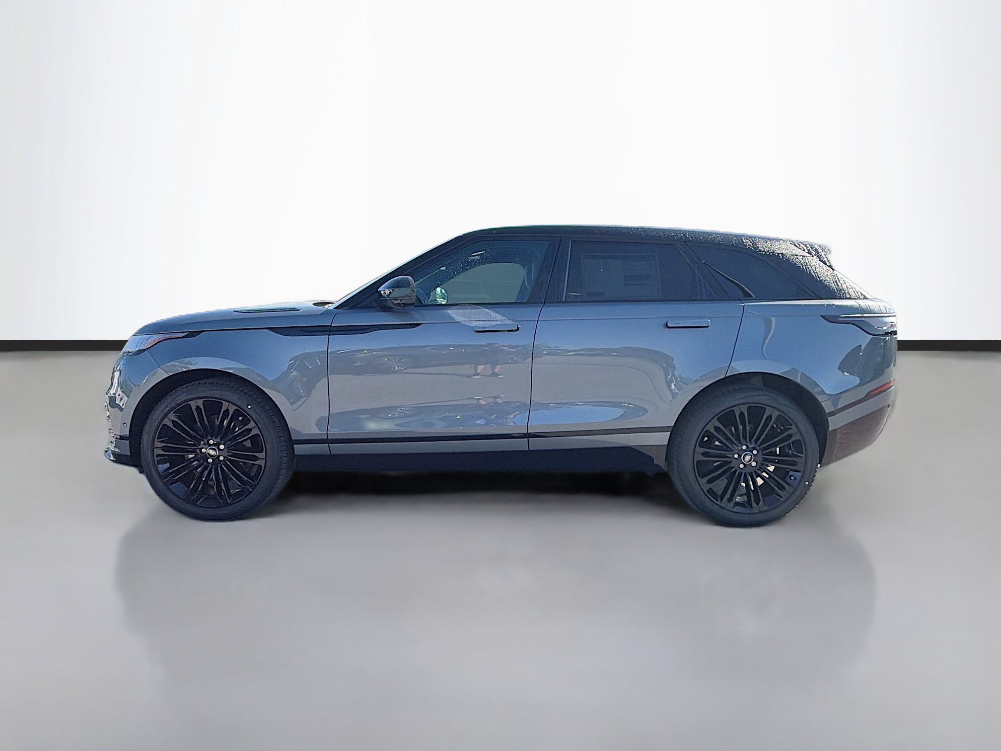 New 2026 Land Rover Range Rover Velar Dynamic SE AWD/4WD image 2