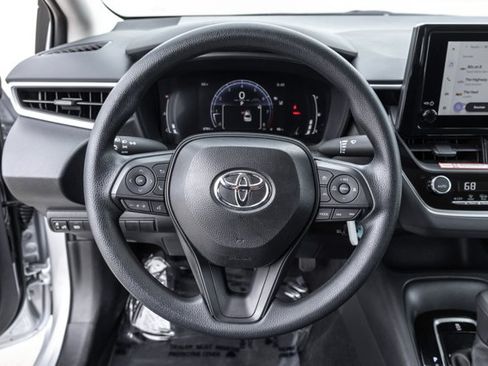 Used 2026 Toyota Corolla LE FWD image 12
