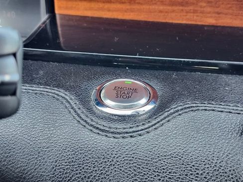Used 2019 Lincoln Navigator L Select AWD/4WD image 27