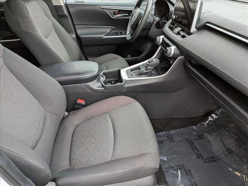 Used 2024 Toyota RAV4 XLE FWD image 19