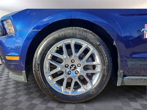 Used 2012 Ford Mustang Premium image 8