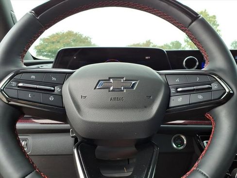 Used 2024 Chevrolet Traverse RS w/ LPO, Floor Liner Package image 30