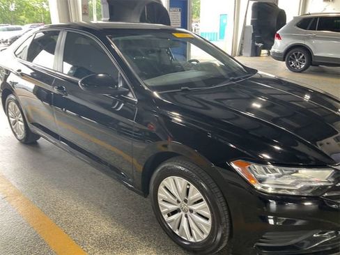 Used 2020 Volkswagen Jetta S w/ Driver Assistance Package FWD image 1