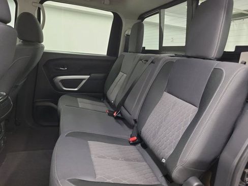 Used 2024 Nissan Titan SV w/ SV Convenience Package RWD image 11