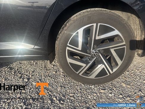 Used 2024 Volkswagen Jetta SEL image 19