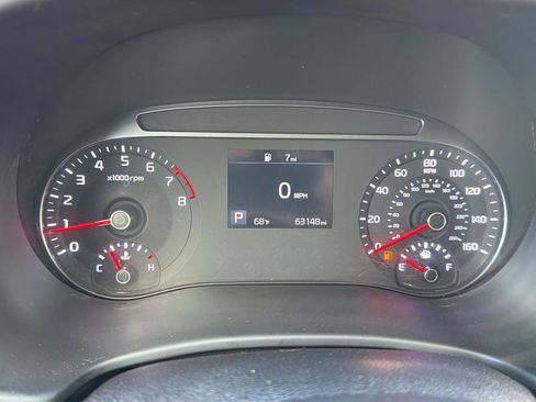 Used 2022 Kia Soul LX image 6