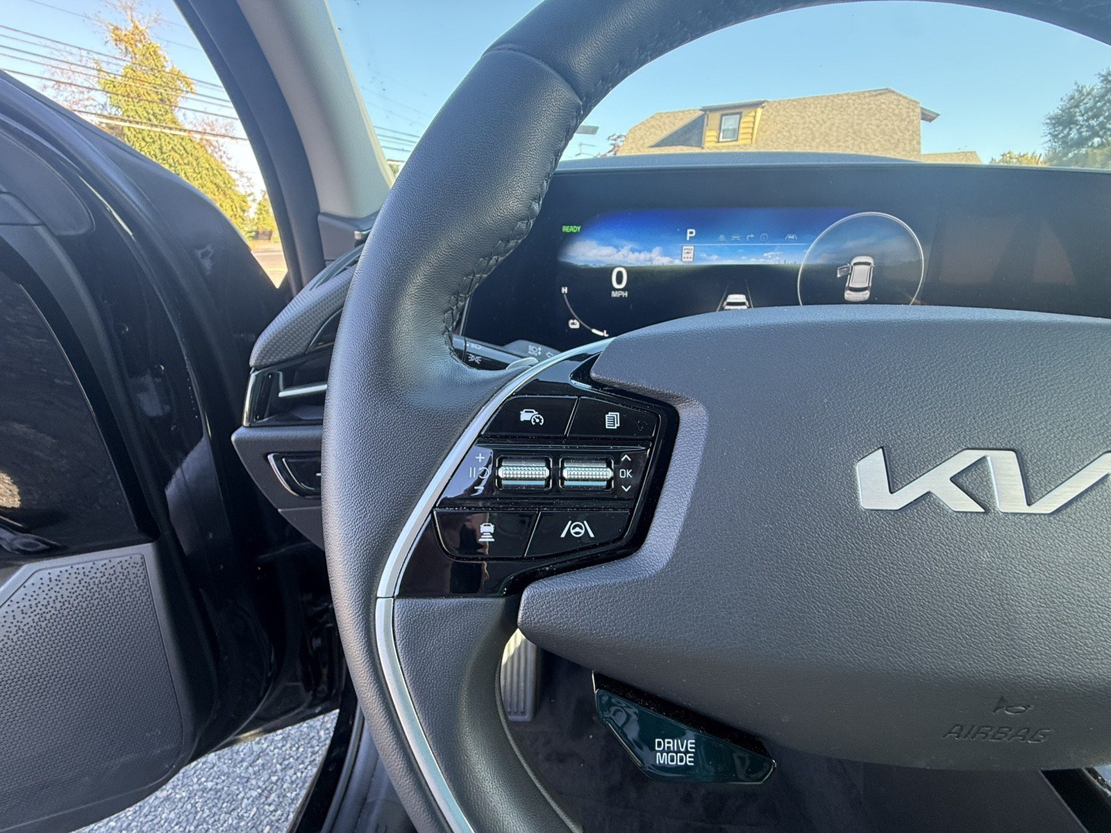 Used 2024 Kia Niro Wind w/ Wind Preserve Package FWD image 18