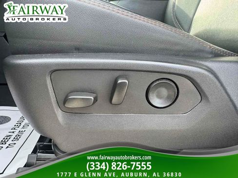 Used 2024 GMC Sierra 2500 AT4 w/ Technology Package image 15