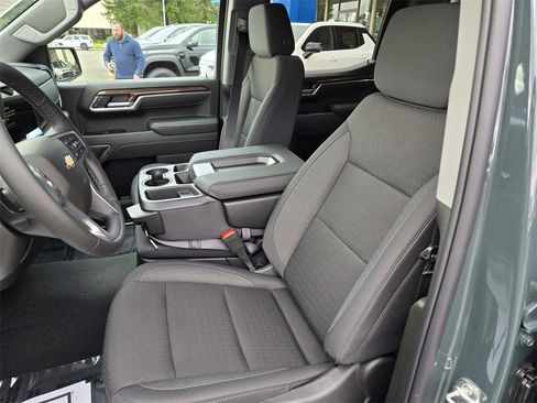 New 2026 Chevrolet Silverado 1500 LT w/ Z71 Off-Road Package image 6