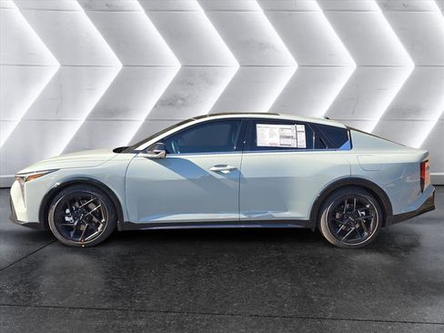 New 2025 Kia K4 GT-Line Turbo image 2