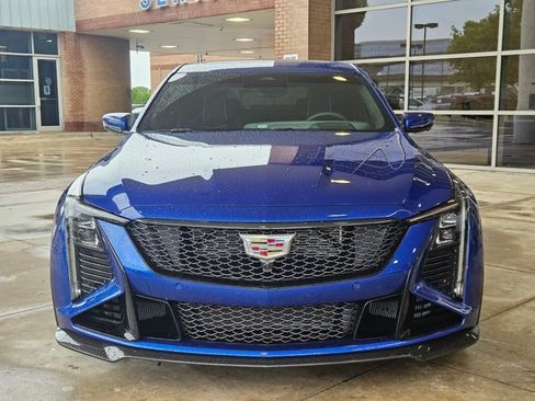 Used 2026 Cadillac CT5 V Blackwing w/ Deep Ocean Appearance Package RWD image 2