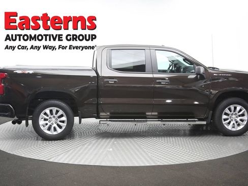 Used 2020 Chevrolet Silverado 1500 Custom w/ Custom Value Package AWD/4WD image 44