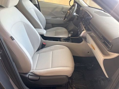 New 2026 Hyundai Kona SE image 32