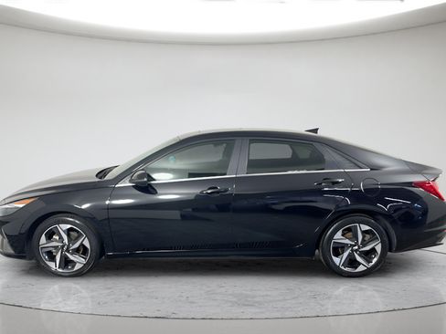 Used 2022 Hyundai Elantra Limited w/ Cargo Package FWD image 6