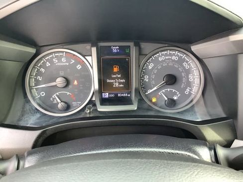 Used 2021 Toyota Tacoma TRD Off-Road AWD/4WD image 30