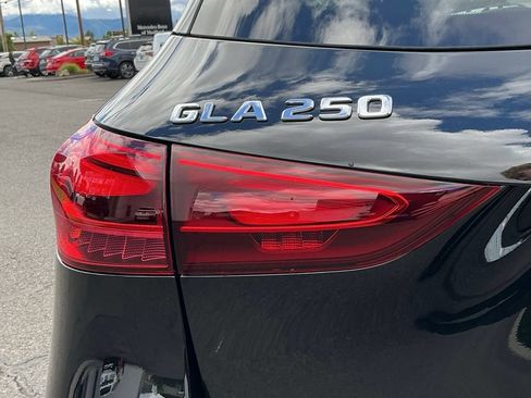 New 2026 Mercedes-Benz GLA 250 4MATIC image 9