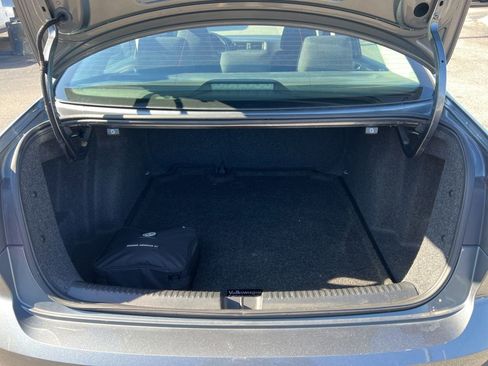 Used 2016 Volkswagen Jetta S image 14