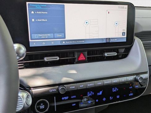 New 2025 Hyundai Ioniq 5 SE image 13