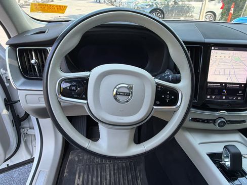 Used 2023 Volvo XC60 B5 Core w/ Climate Package image 28