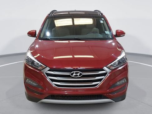 Used 2018 Hyundai Tucson Value FWD image 2