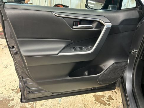 Certified 2025 Toyota RAV4 XLE AWD/4WD image 14