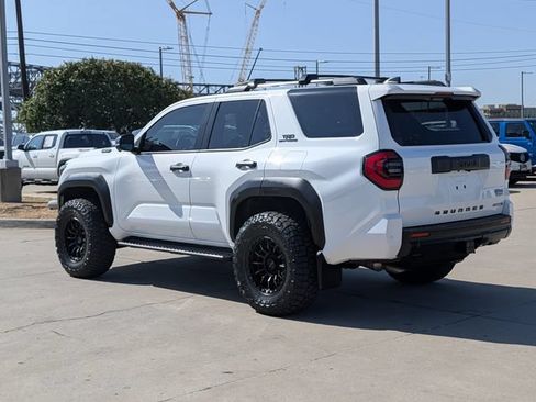 Used 2025 Toyota 4Runner TRD Off-Road Premium AWD/4WD image 9