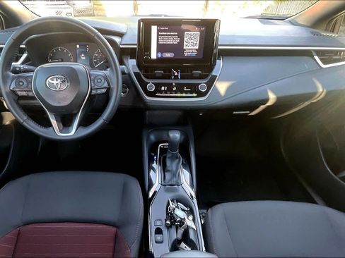 Used 2025 Toyota Corolla SE image 15