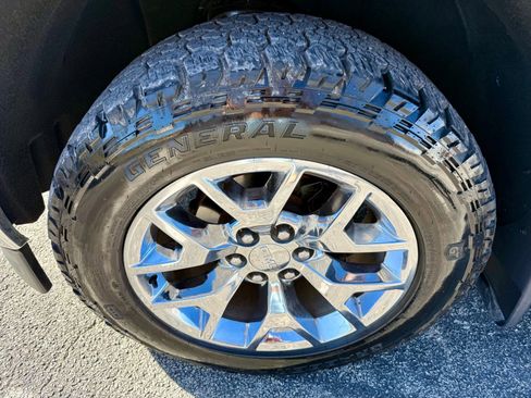 Used 2014 GMC Sierra 1500 SLT w/ SLT Crew Cab Value Package image 9