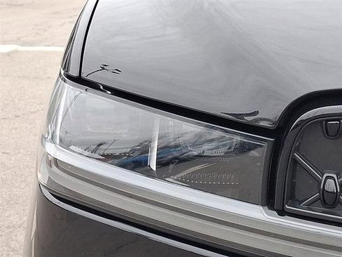 Used 2025 Lincoln Navigator Reserve w/ Jet Appearance Package AWD/4WD image 9