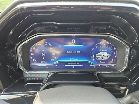 Used 2025 Chevrolet Silverado 1500 LT image 24