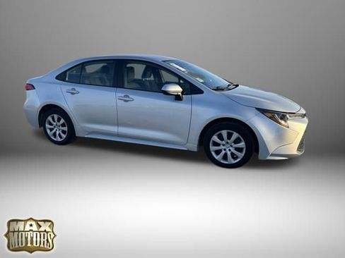 Used 2024 Toyota Corolla LE image 11