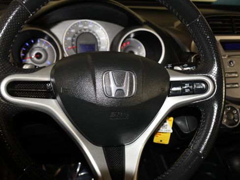 Used 2010 Honda Fit Sport image 19