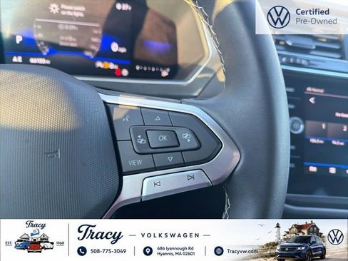 Certified 2023 Volkswagen Tiguan SE w/ Panoramic Sunroof Package AWD/4WD image 17