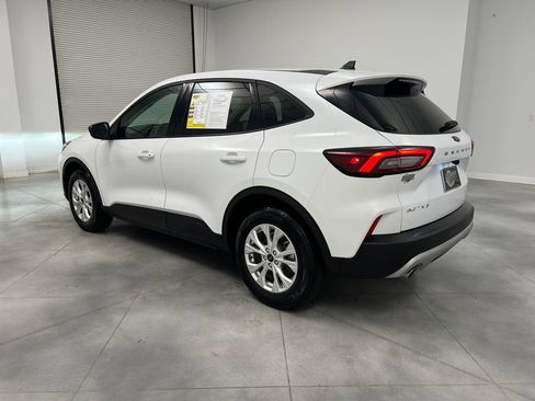 Used 2025 Ford Escape Active FWD image 5