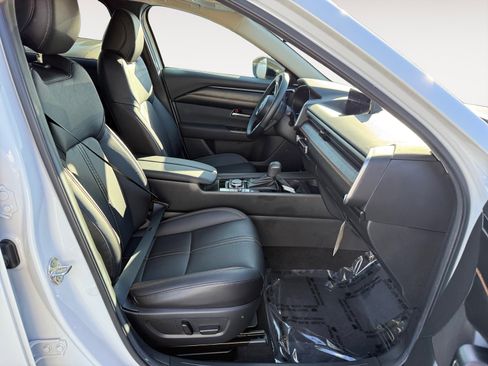 Certified 2025 MAZDA CX-50 AWD 2.5 Hybrid w/ Weather Package image 19