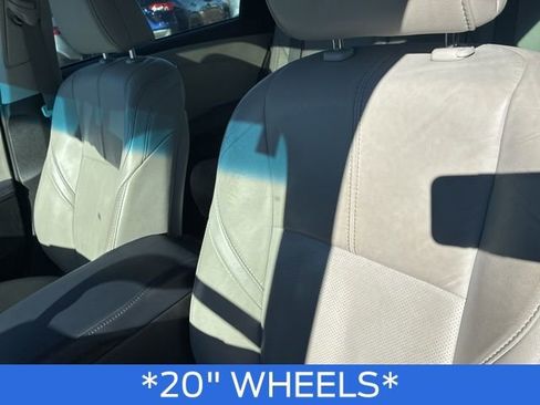 Used 2014 Toyota Avalon Limited image 11