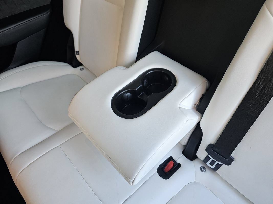Used 2025 Tesla Model Y Long Range AWD/4WD image 19