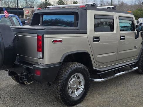 Used 2005 HUMMER H2 SUT w/ Preferred Equipment Group image 10