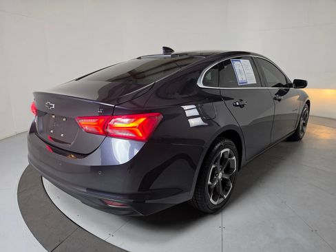 Used 2022 Chevrolet Malibu LT FWD image 5