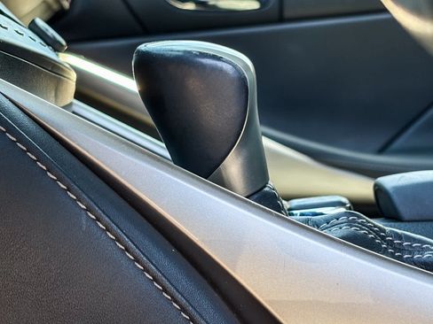 Used 2015 Lexus IS 250 w/ Navigation System Package RWD image 22