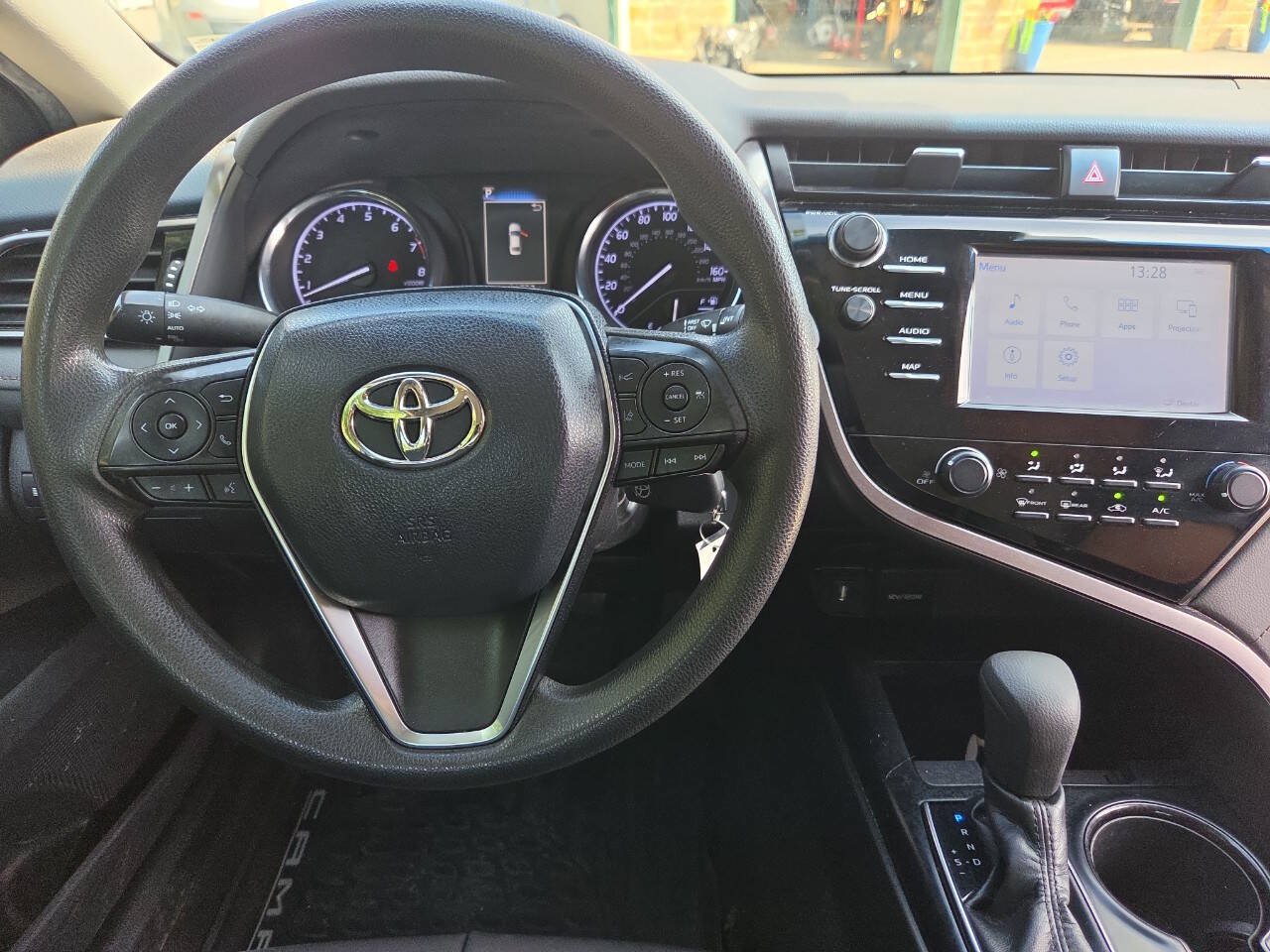 Used 2019 Toyota Camry LE FWD image 31
