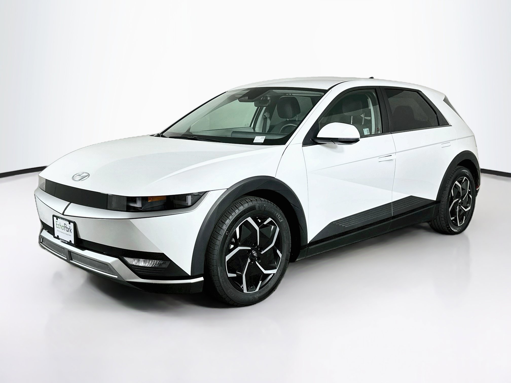 Used 2024 Hyundai Ioniq 5 SE RWD image 3