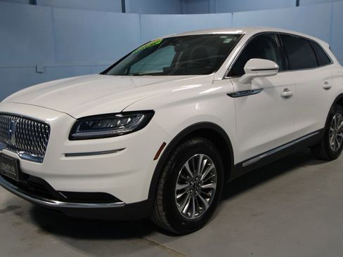 Used 2023 Lincoln Nautilus FWD image 27