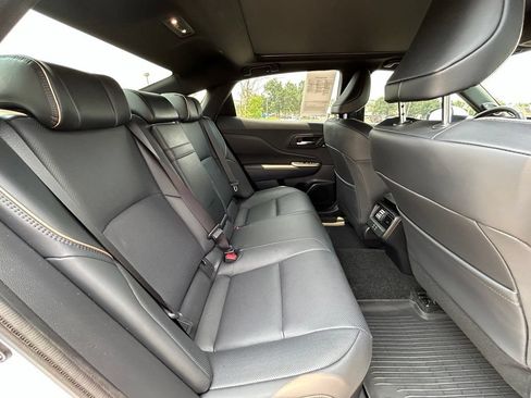 Used 2023 Toyota Crown AWD/4WD image 29