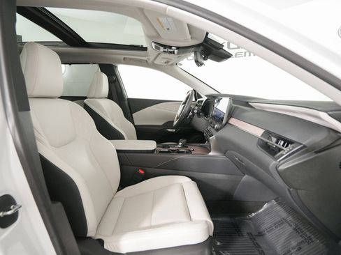 Certified 2025 Lexus RX 350 Luxury image 19